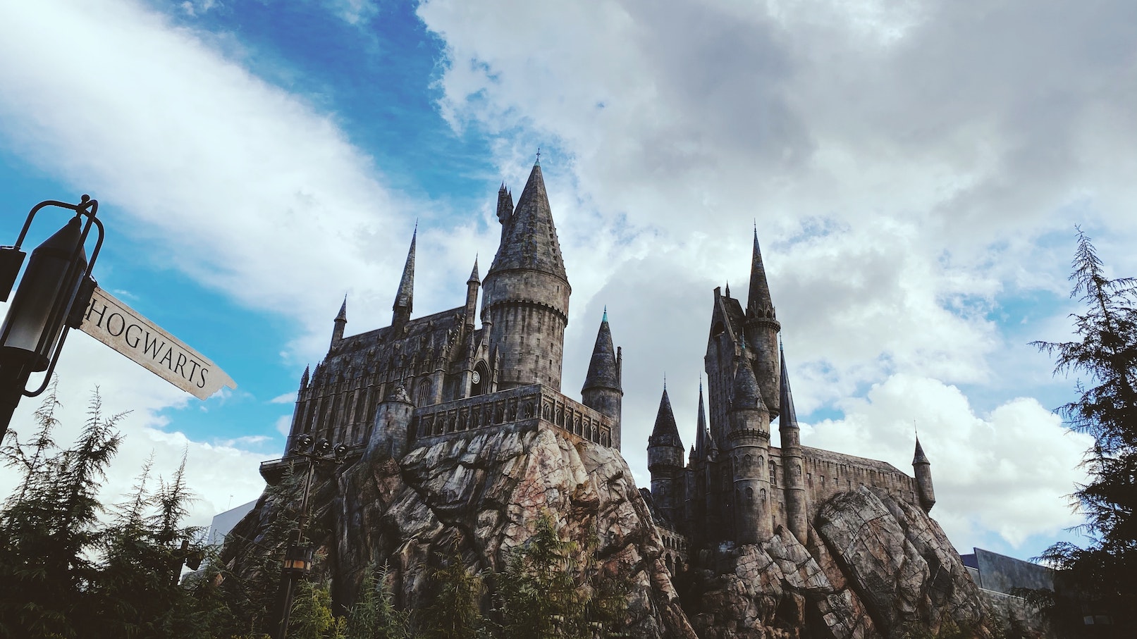 Troppi turisti nel castello di Harry Potter: i duchi se ne vanno